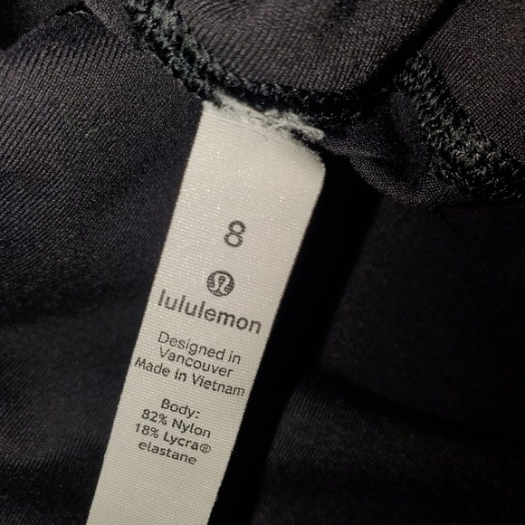 lululemon athletica Other - Lululemons size R8